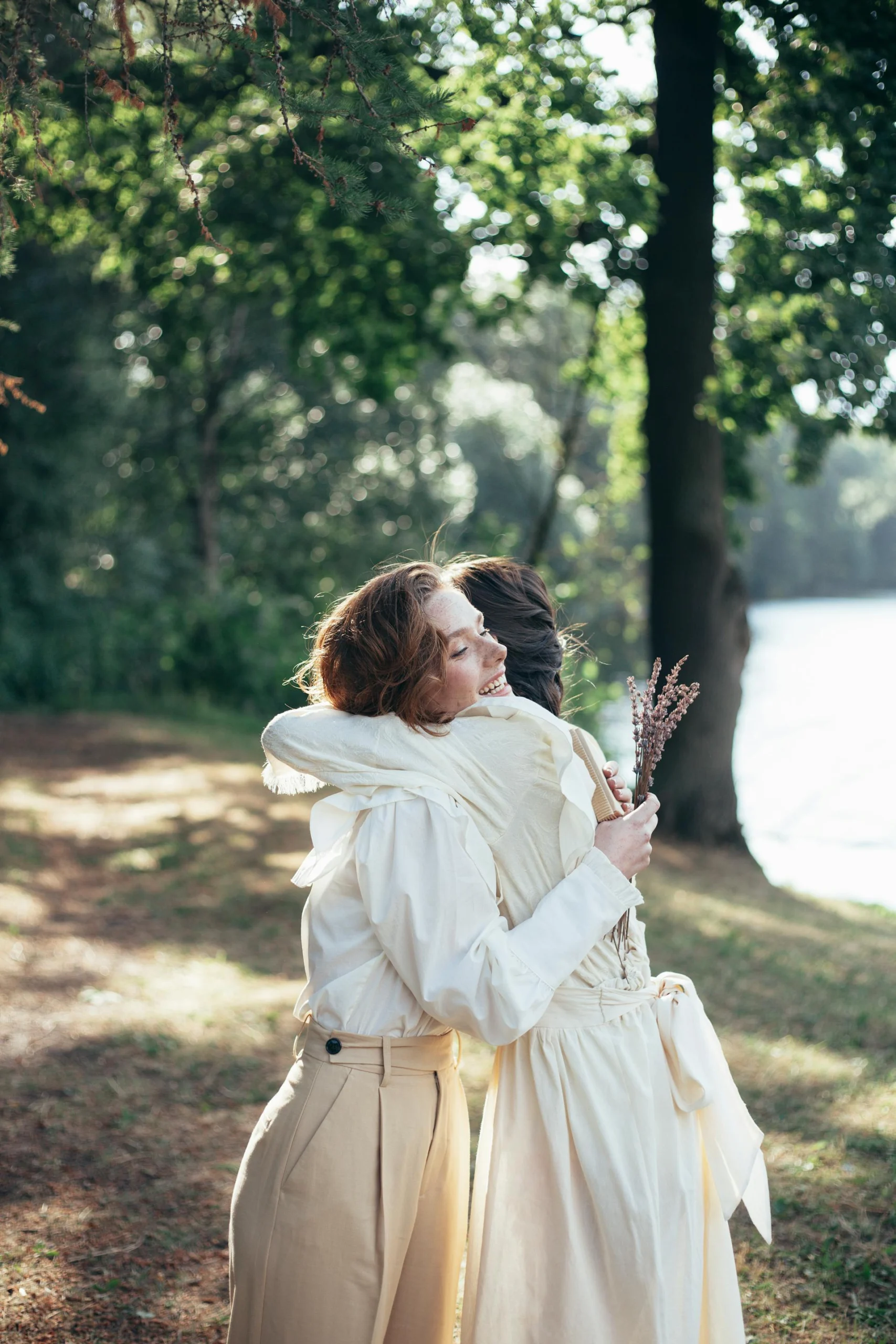 2 people hugging after therapy